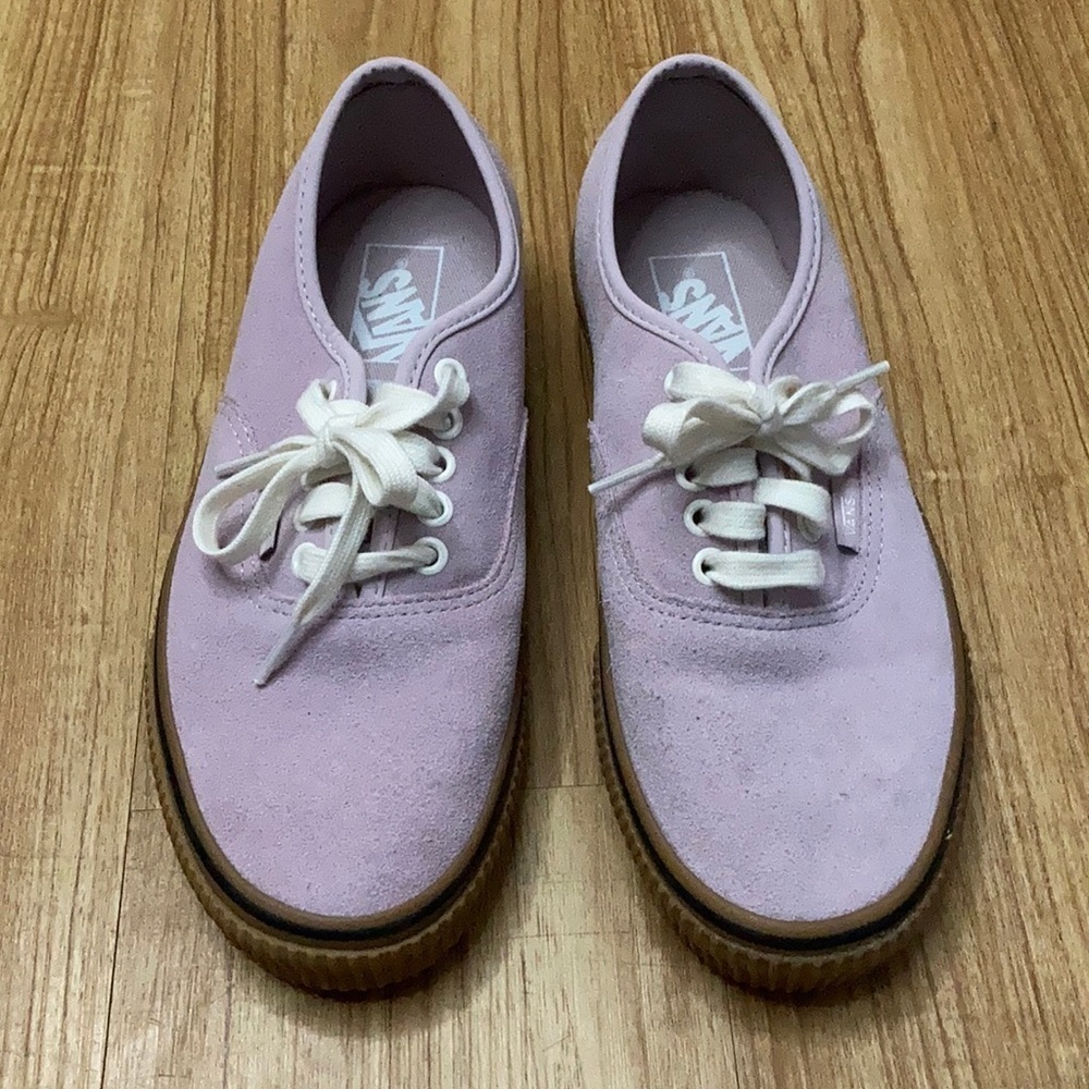 NWOT Vans Suede/Violet Ice/Embossed Gum